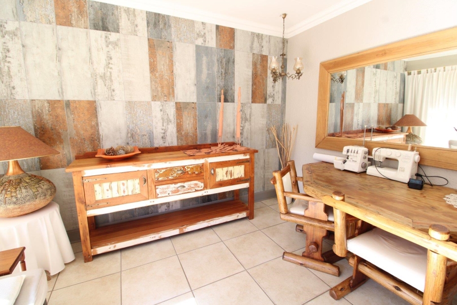 6 Bedroom Property for Sale in Doringkruin North West